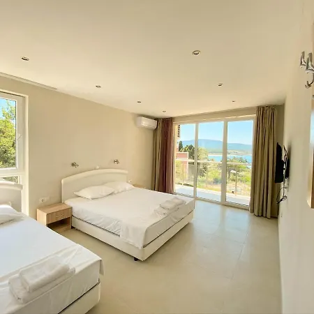 семеен сирена ホテル