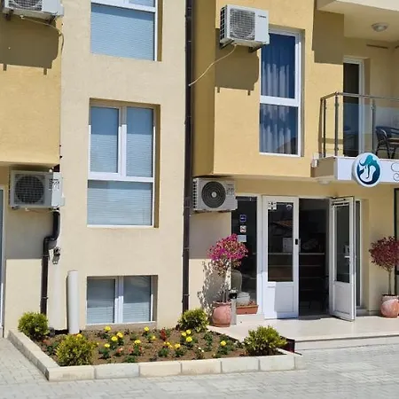 Hotel семеен сирена Ahtopol
