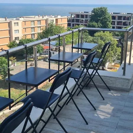 семеен сирена 酒店 阿赫托波尔