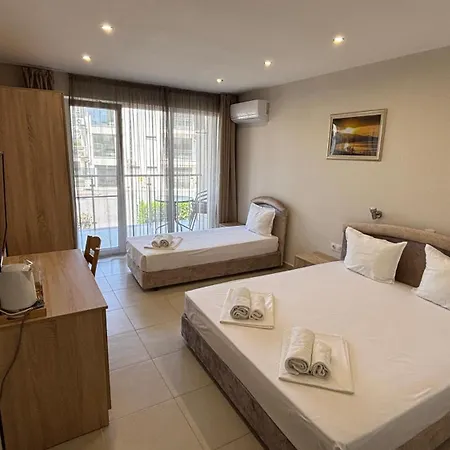 Hotel семеен сирена