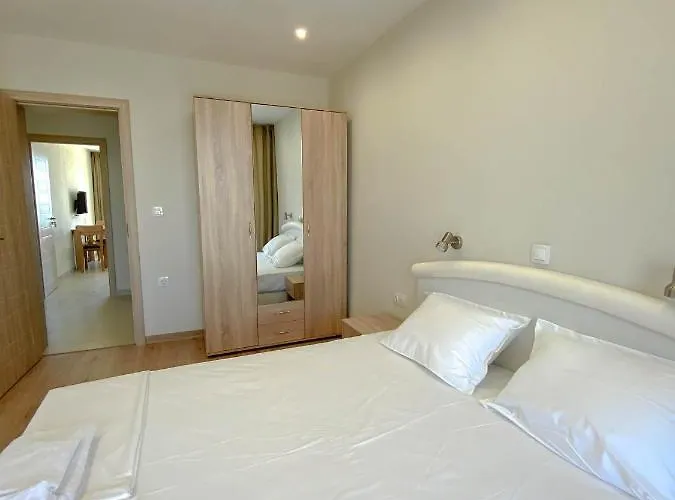 酒店 семеен сирена