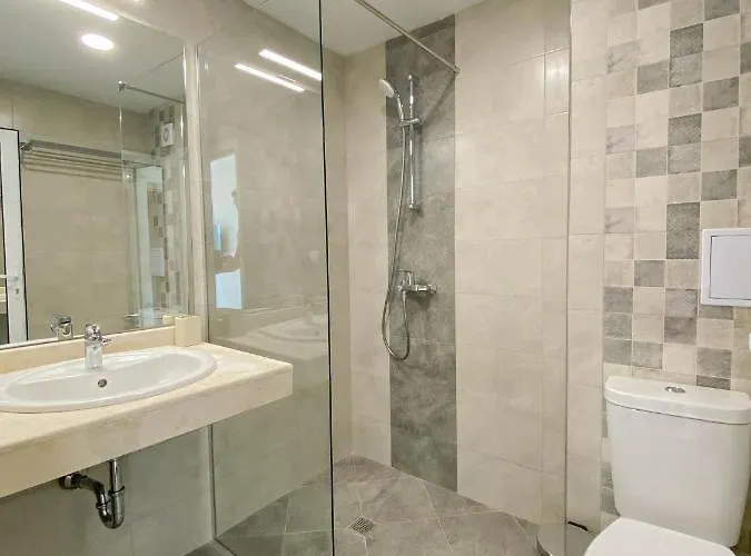 семеен сирена * 阿赫托波尔