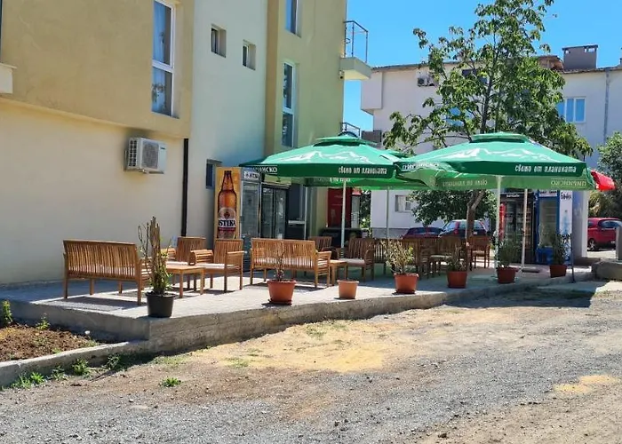 семеен сирена * 阿赫托波尔