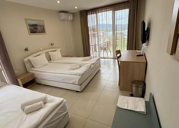 酒店 семеен сирена