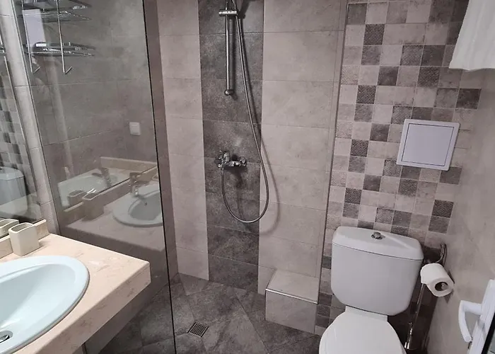 семеен сирена 阿赫托波尔