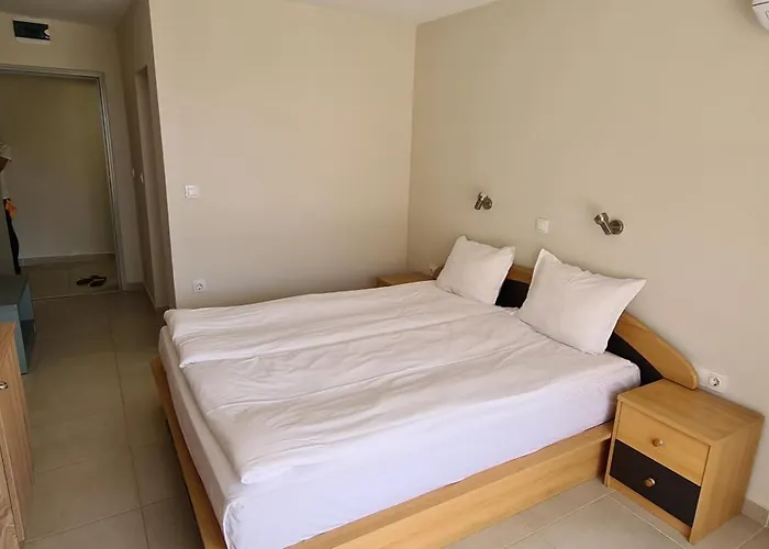 酒店 семеен сирена