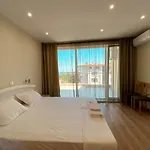 Hotel семеен сирена *