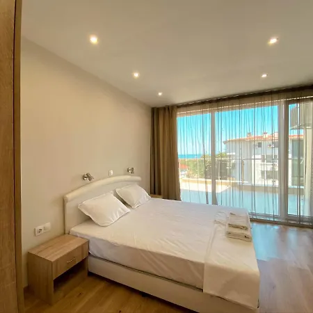 Hotel семеен сирена *