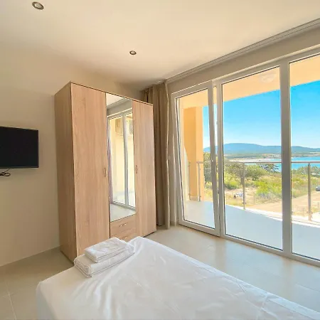 семеен сирена Hotel Achtopol