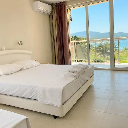 Hotel семеен сирена Achtopol