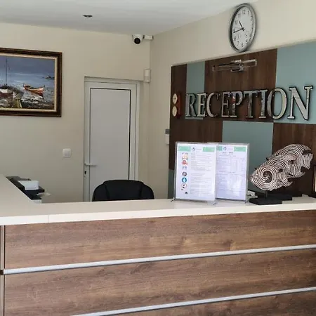 Hotel семеен сирена *