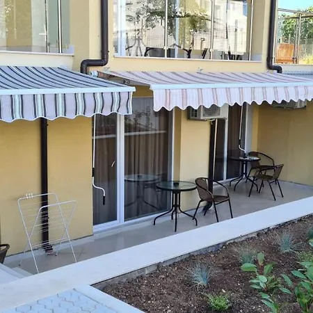 Hotel семеен сирена