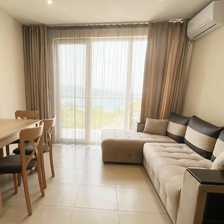 Hotel семеен сирена