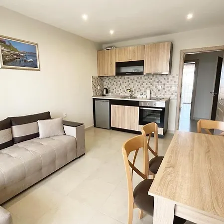 Hotel семеен сирена Achtopol