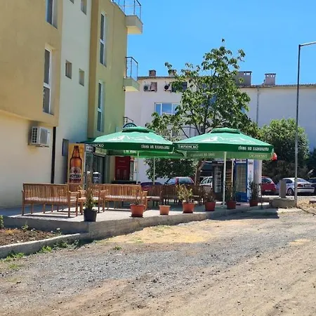семеен сирена Отель *