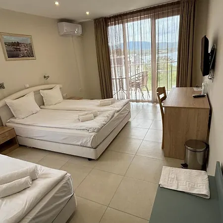 Hotel семеен сирена