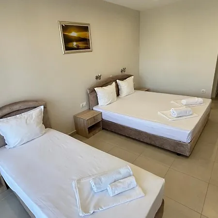 Hotell семеен сирена *
