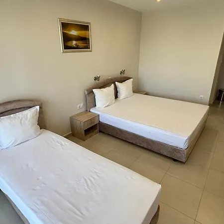 семеен сирена Hotell Achtopol