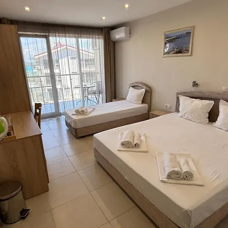 Hotel семеен сирена Ahtopol
