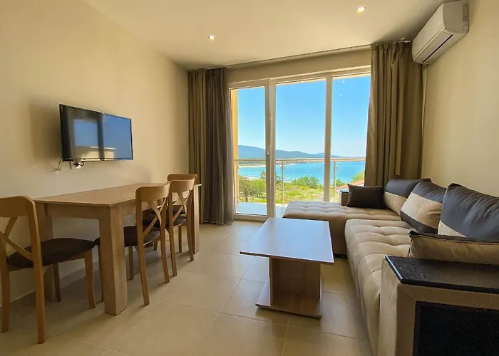 Hotel семеен сирена Ahtopol