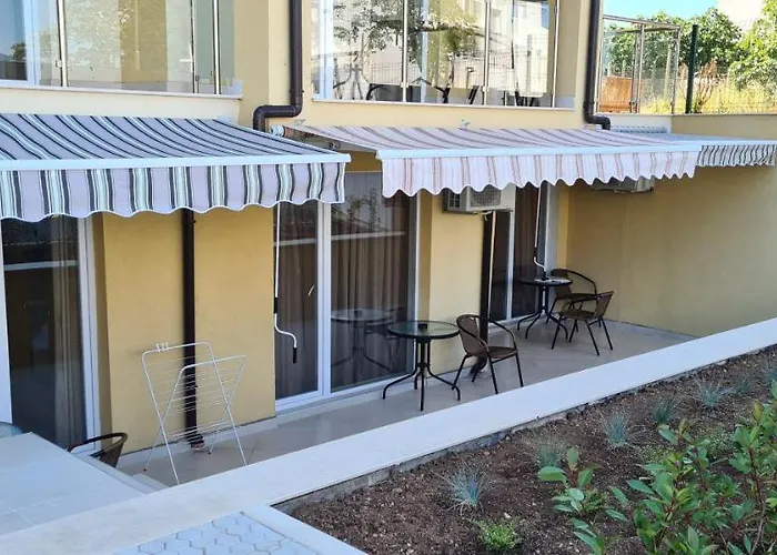 Hotel семеен сирена