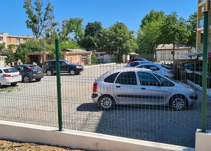 Hotel семеен сирена *