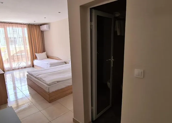 Hotel семеен сирена